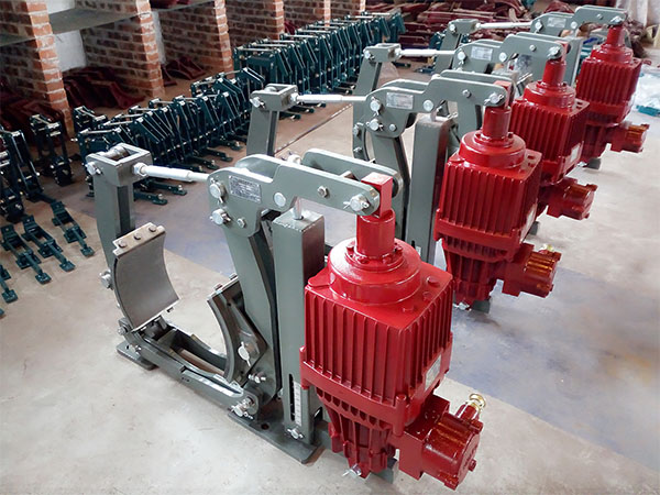 起重機制動(dòng)器的日常保養技巧