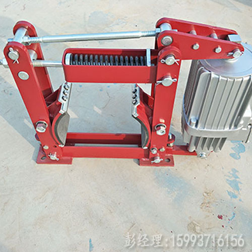 使用行車(chē)制動(dòng)器時(shí)需要注意哪些細節